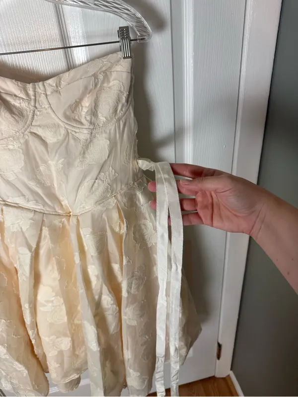 House of CB Saige Vintage Cream Floral Strapless Mini Dress L - Image 4