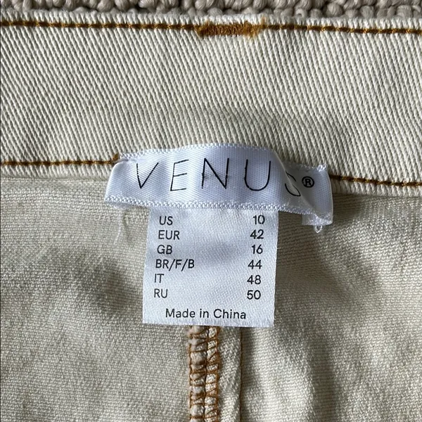 Stylish Cream Button-Front Skirt - Image 3