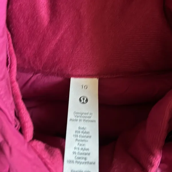 Lululemon puffer jacket - Image 3
