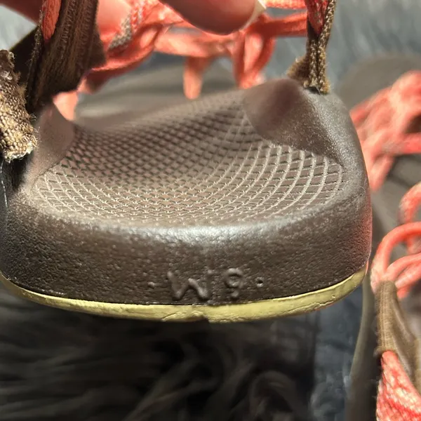 Chacos ZX/2 Vibram Brown Base w/ Red/Woven Printed Straps Sandals Coral Sz 9 - Image 6