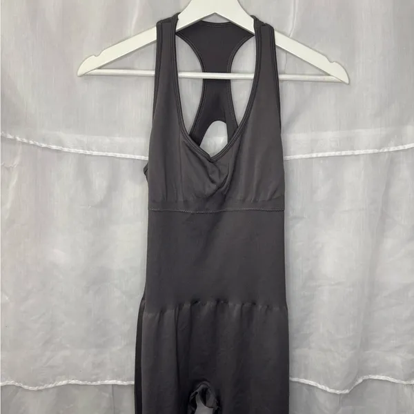 Sleeveless Activewear Jumpsuit Gray Size XL - Image 2