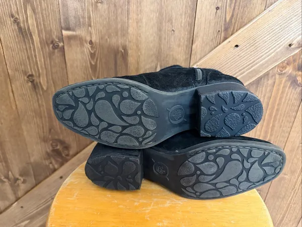Born Women’s Size 8 Black Suede Buckle Ankle Boots - Image 6