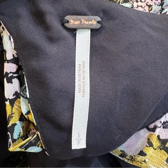 Free People Mabel Printed Blouse in Black Combo Size Small‎ Floral - Image 11