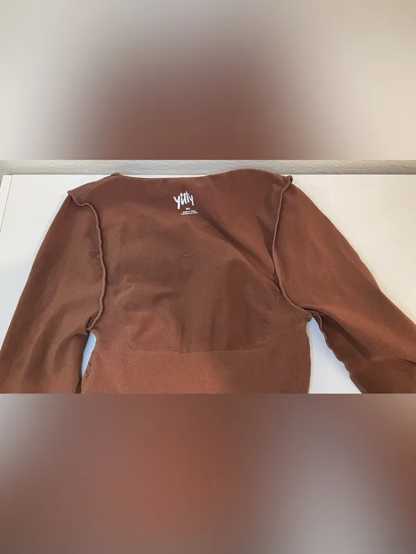 YITTY Nearly Naked Shapewear Long Sleeve Bodysuit Sizes M/L in Brown and Rich - Image 9