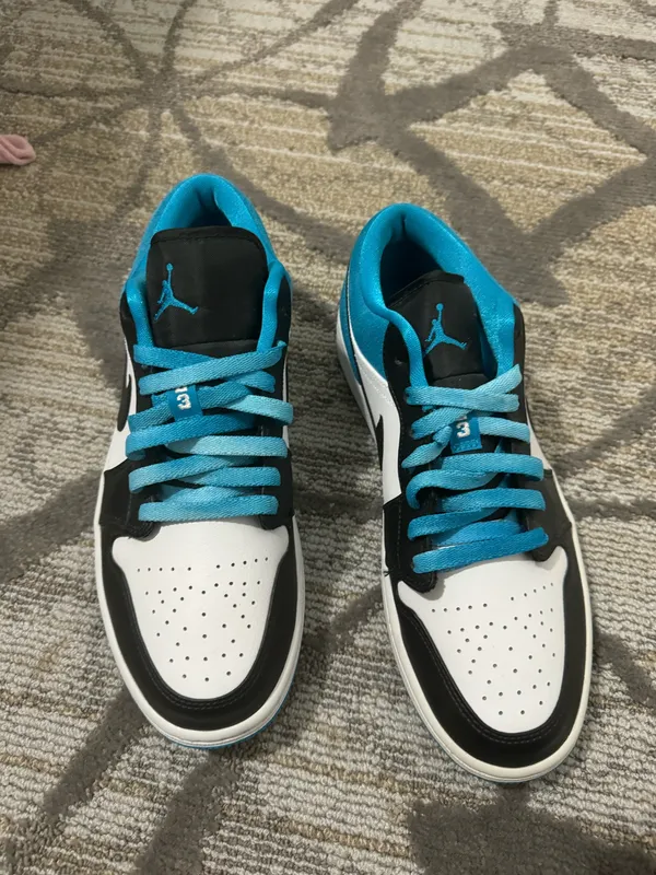 Air Jordan 1 Low SE Nike Laser Blue - Image 3