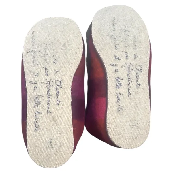 DONATED Colorful Wool Slippers Red Size 10 - Image 2