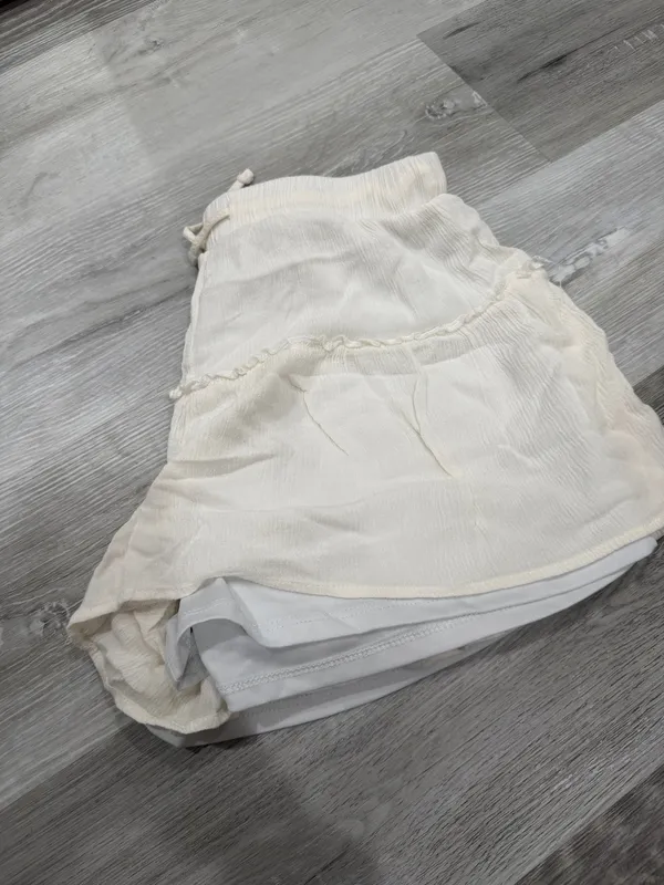 White skort Size L - Image 4