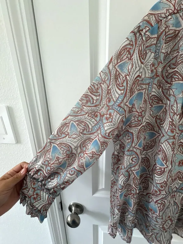 Democracy Paisley Print Split Neck Long Sleeve Tunic Blouse - Image 3