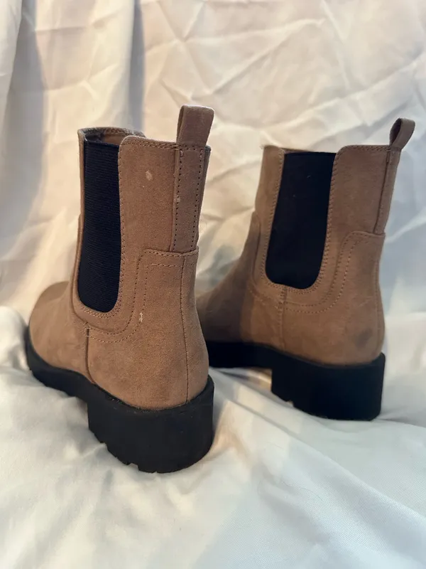 Old Navy Brown Suede Boots - Image 3