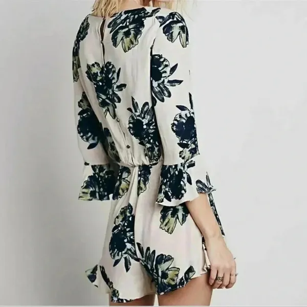 Free people all the‎ right ruffles romper xs - Image 2