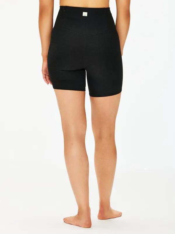 Vuori Clean Elevation Shorts Size Medium Black Heather - Image 6
