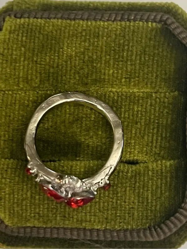 Gothic/Punk Red Heart Shaped Gemstone Silver Statement Ring Size 6 - Image 3