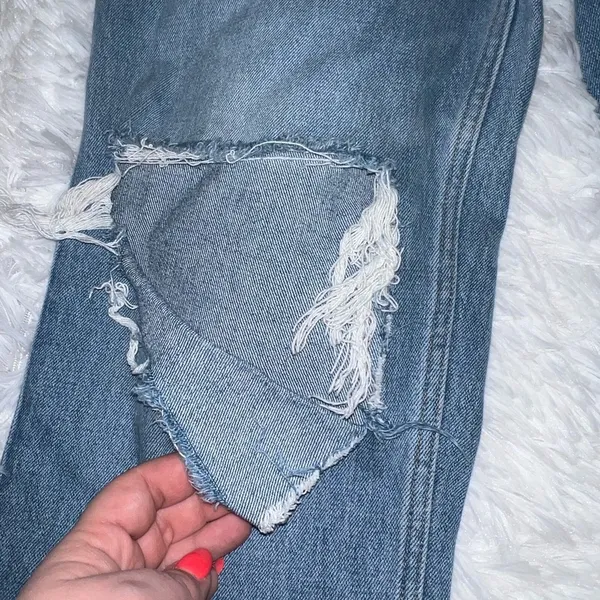 Abercrombie & Fitch The 90’s Straight Ultra High Rise size 28 / 6R Jeans - Image 3