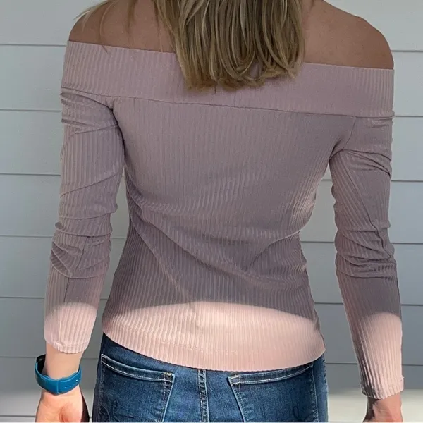 Light pink long sleeve top - Image 3