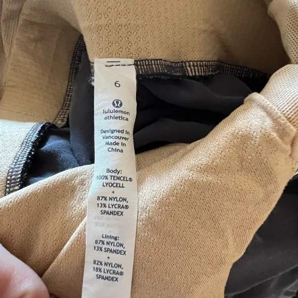 Lululemon Tank Top with Attached Bra - Image 5