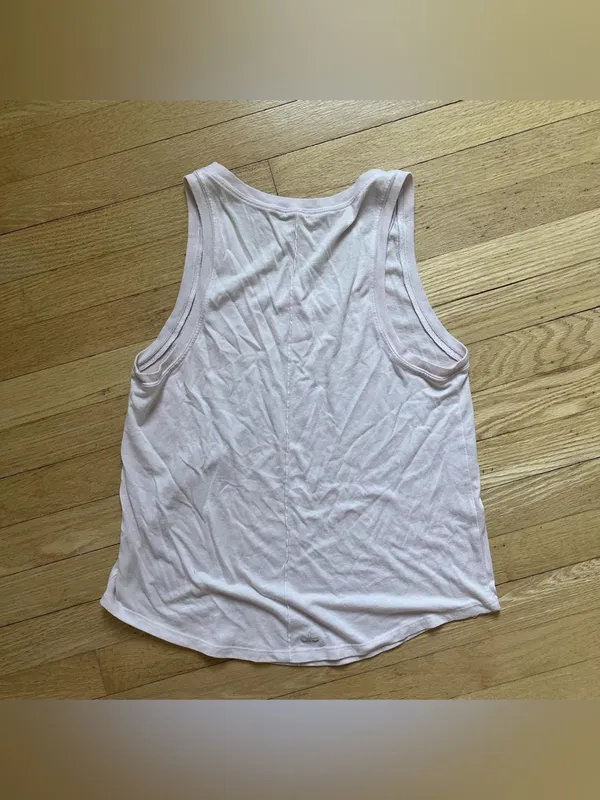 ALO Yoga Soft Blush Scoop Neck Tank - Image 3