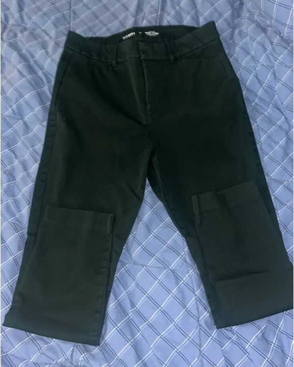 Old Navy Skinny Pixie Pants - Image 2