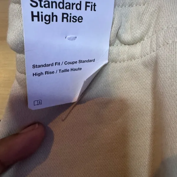 Nike Women's Cream Athletic Shorts - Image 5