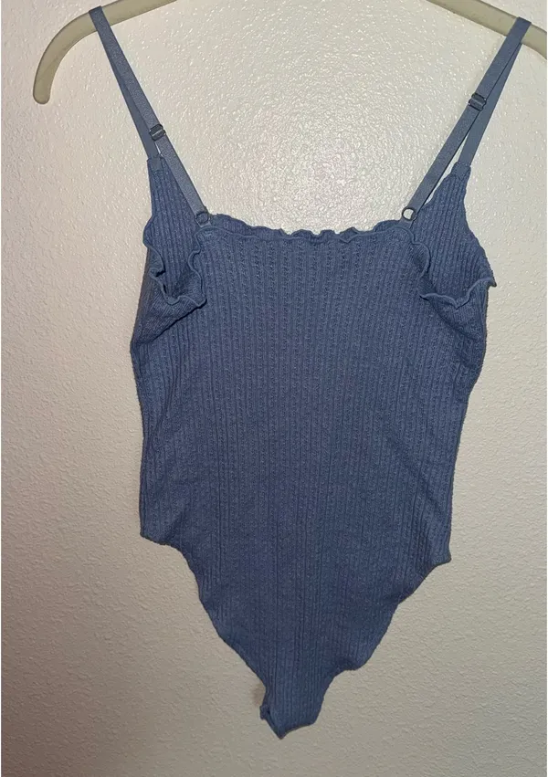 Small Forever 21 Light Blue Top - Image 3
