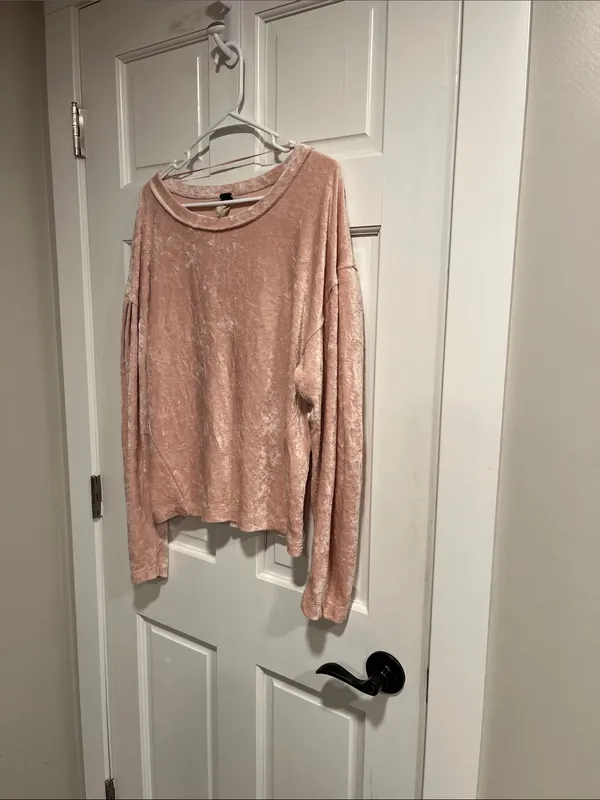 We the Free Milan Crushed Velvet Top in Pink Size Small - Image 4