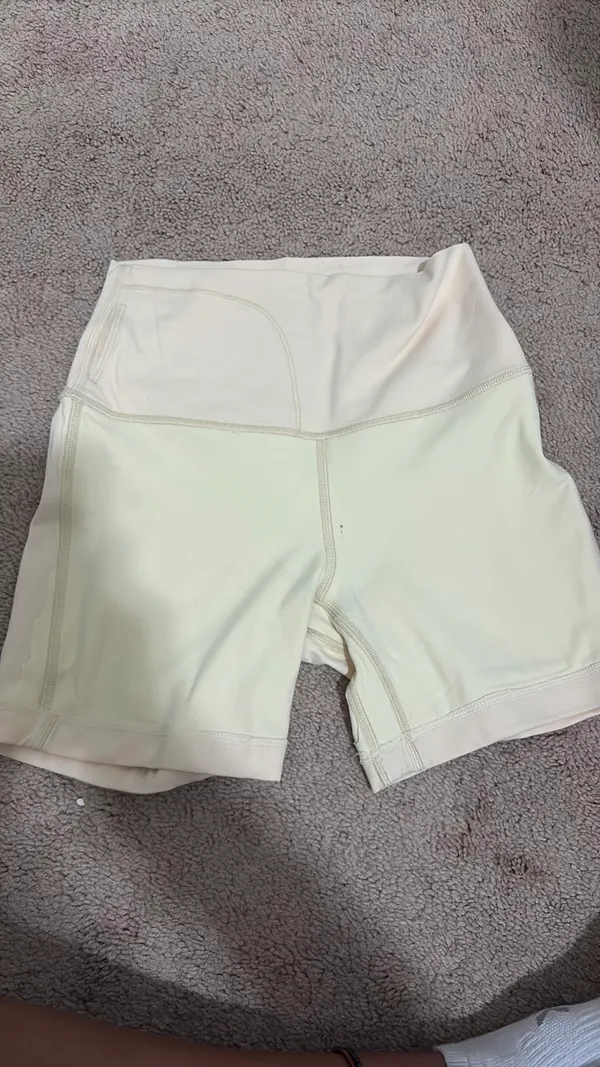 Lululemon Align Shorts 6" - Image 5