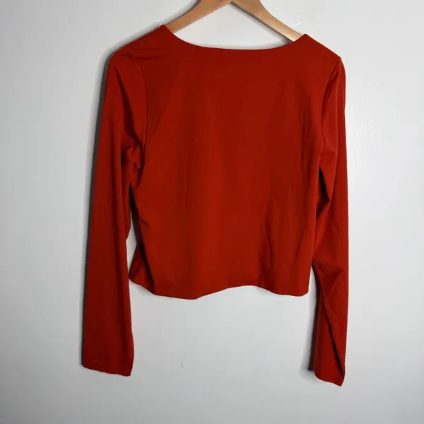 NWOT Aritzia Babaton Contour V-Neck Cropped Long Sleeve Rust Orange‎ 2XL Fitted - Image 3