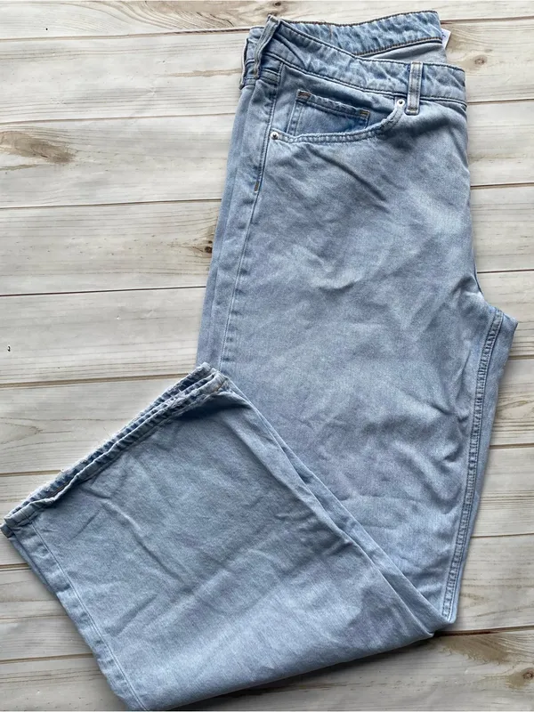 H&M baggy wide leg loose fit mid rise button fly light wash denim jeans 12 - Image 7