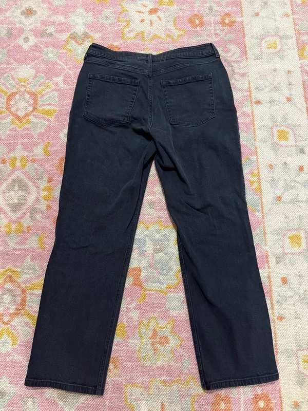 Hollister High Rise Straight Jean - Image 4