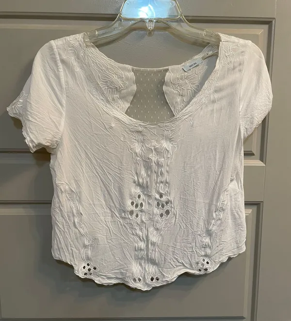 Kimchi Blue White Crop Top - Image 3