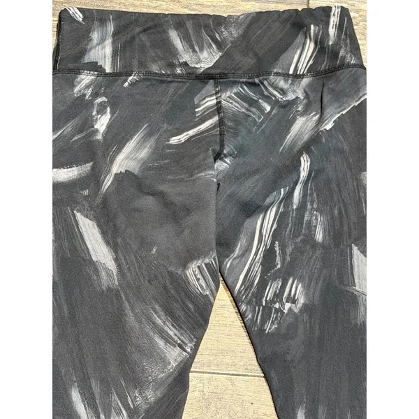 Alo Yoga Low Rise Airbrush Performance Athletic Leggings Black Gray Print Medium - Image 8