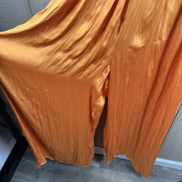 NEW ZARA ZW COLLECTION Satin Jumpsuit Large Orange Wide Leg Halter 2090/098/615 - Image 3