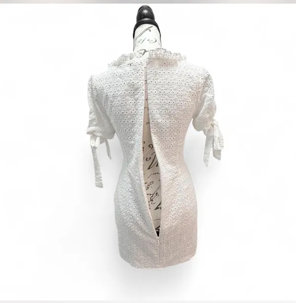 Pretty Little Thing 👗✨ Petite White Eyelet Cut-Out Mini Dress (US 2) 🤍🌸 - Image 7