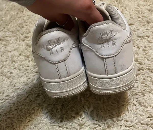 Nike Air Forces Size 5.5Y Or Women’s 7 - Image 3