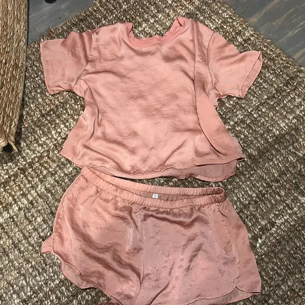 Lively Blush Pink Two Piece Satin Lounge Set Size Small - Image 3