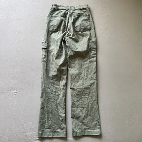 Hollister Ultra High Rise Cargo Dad Pants - Image 4