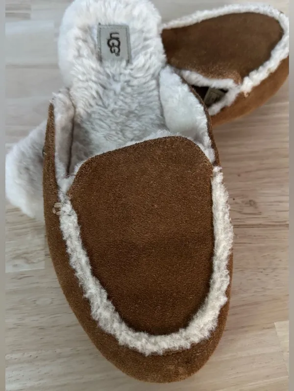 UGG  Chestnut Brown Faux-Shearling Slide Slippers EUC - Image 5
