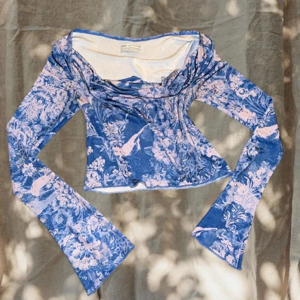 Urban Outfitters Blue Floral Cowl Neck Long Sleeve - Image 3