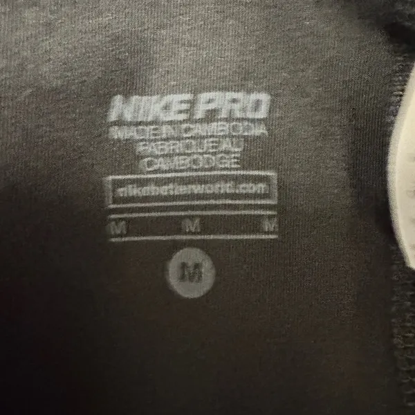 2039 | NWT Nike Pro Dri-FIT Compression‎ Capri Leggings Black Womens M - Image 6