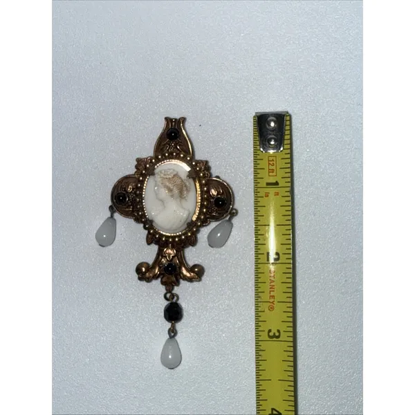 Vintage Victorian Revival Cameo Dangle Brooch Faux Pearl Unmarked - Image 3