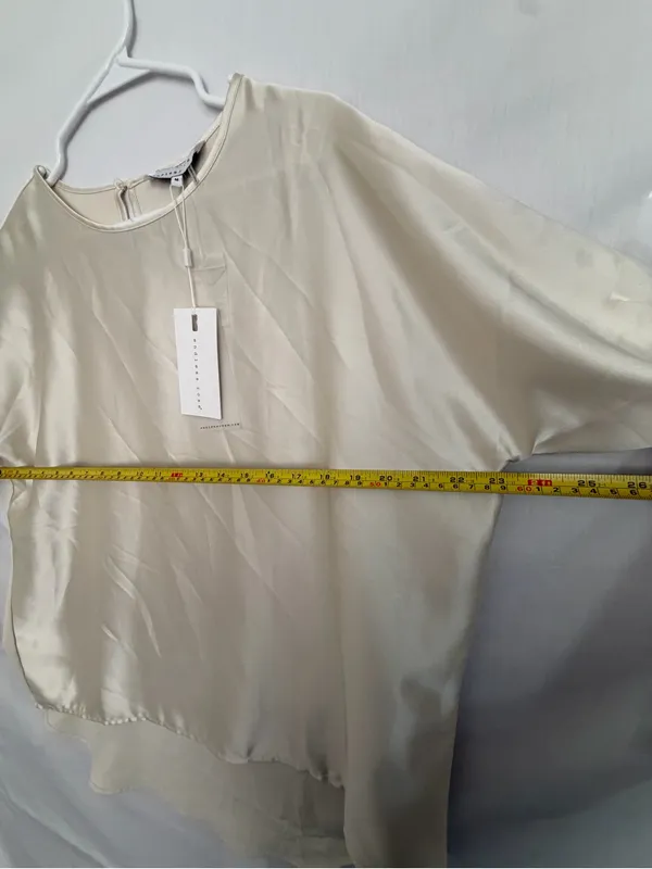 Endless Rose Women’s Cream Satin Blouse Size M NWT (A837) - Image 6