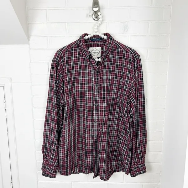 St. John’s Bay Red Plaid Classic Fit Flannel Shirt Size M Unisex - Image 2