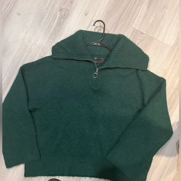 Asos. NWOT Emerald‎ Green Women's Sweater - Image 5