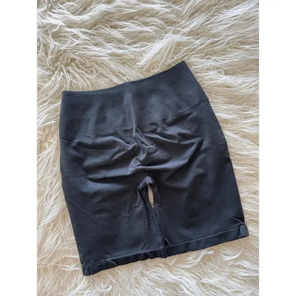 Alphalete Amplify Ultra High Rise Biker Short 6.5” Shadow Size Small - Image 7