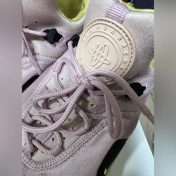 Nike Air Huarache City Move Plum Chalk Running Shoes AO3172-500 Women's Size 7 - Image 6