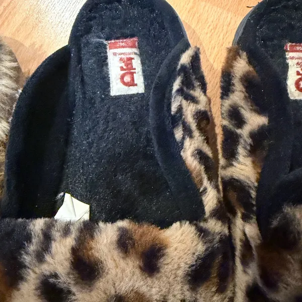H&M Fuzzy Leopard Print Slippers - Image 3