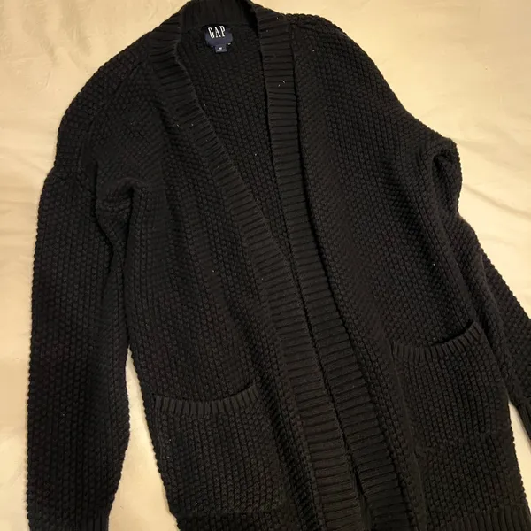 GAP Classic knit cardigan with pockets - Image 2