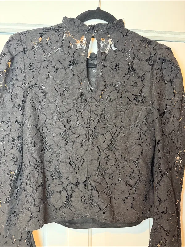 Audrey‎ Parks Black Lace Blouse small - Image 5