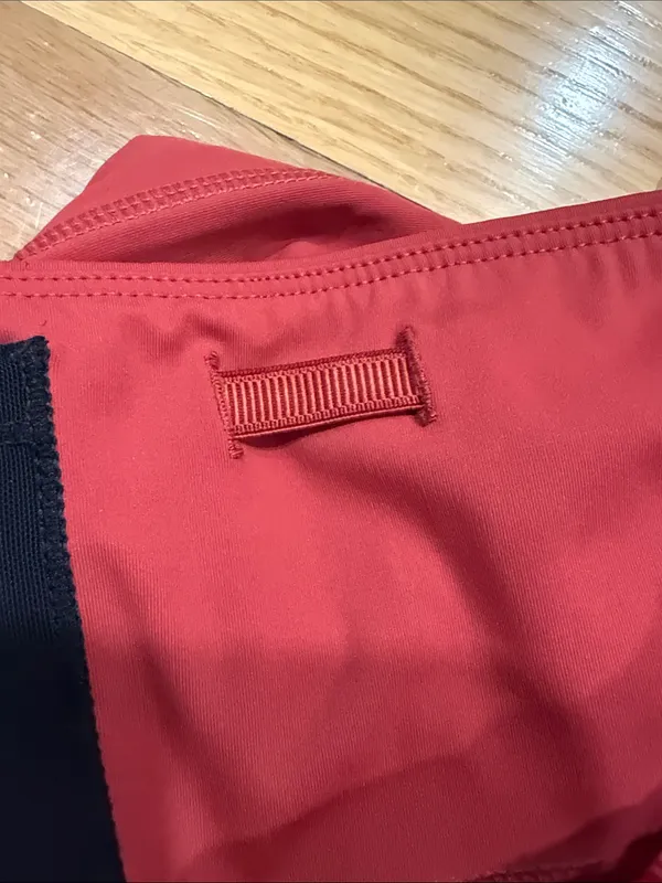 Vuori women’s stride pocket legging size small. - Image 4