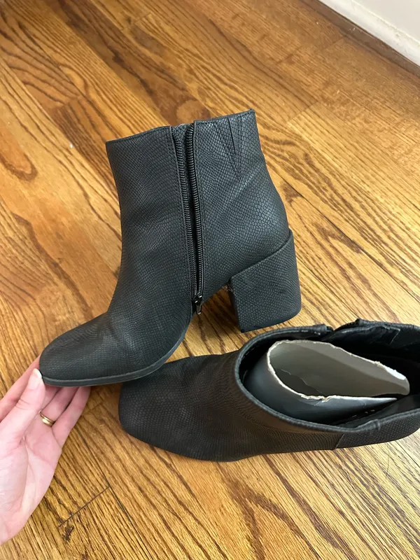 Black Ankle Boots Size 9 - Image 2