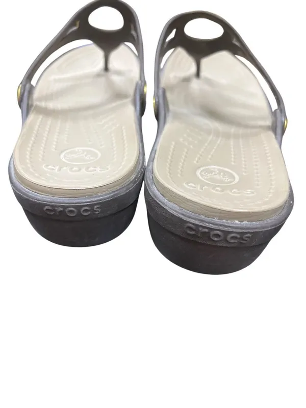 Crocs wms gray faux leather gold ring peep toe sling sandals sz 9W SKU 10-278 - Image 9
